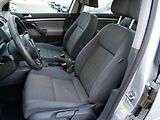 Volkswagen Golf (2007) 1.6i, AC - náhled 9