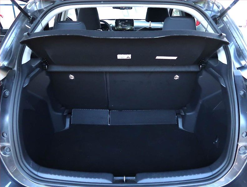 Toyota Yaris (2022) 1.5 VVT-i, ČR,1.maj, Tempomat - fotka 13 z 17