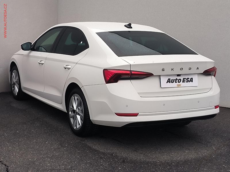 Škoda Octavia (2020) 1.5 TSi, 2.maj,ČR, Ambition - fotka 6 z 26