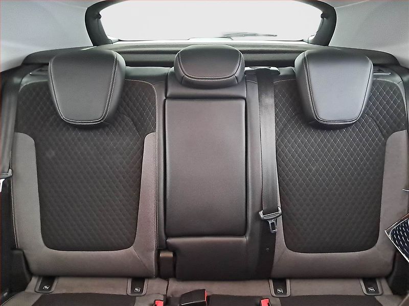 Opel Grandland X (2019) 1.2 Turbo, Serv.kniha, Kůže - fotka 10 z 17