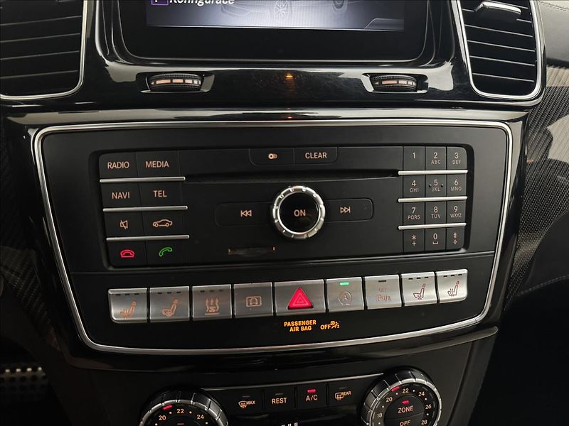 Mercedes-Benz GLS 5,5 63AMG DESIGNO NZTOP PANO - fotka 26 z 61