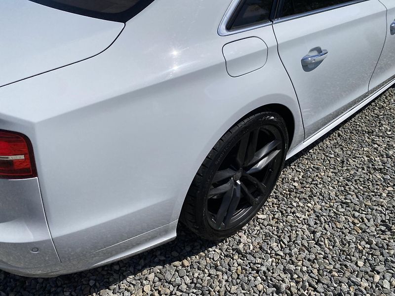 Audi A8 S8 4.0i V8 520PS CZ DPH EXTRA! - fotka 49 z 176