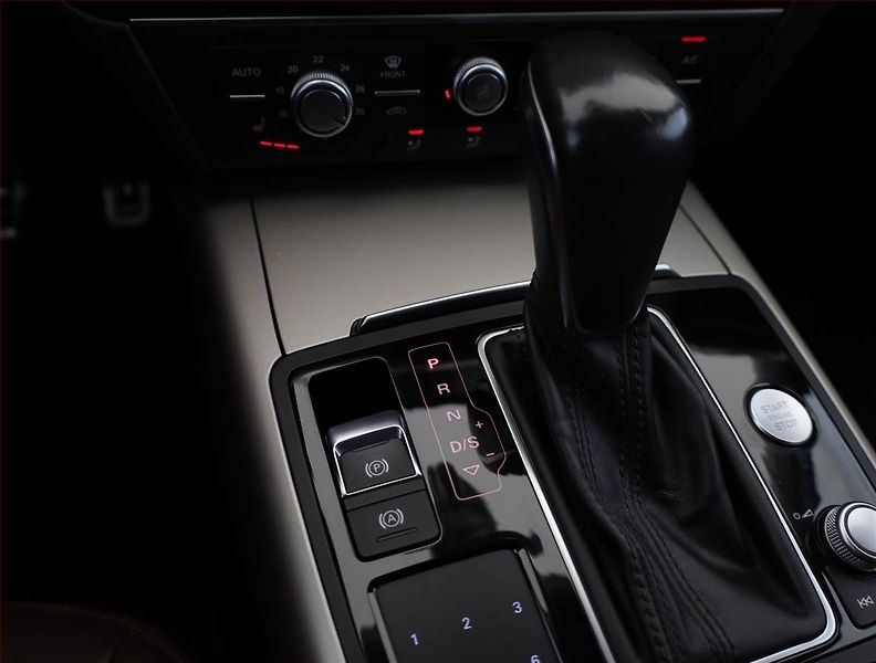 Audi A6 (2018) S line 3.0 TDI, 4X4, Automat - fotka 17 z 21