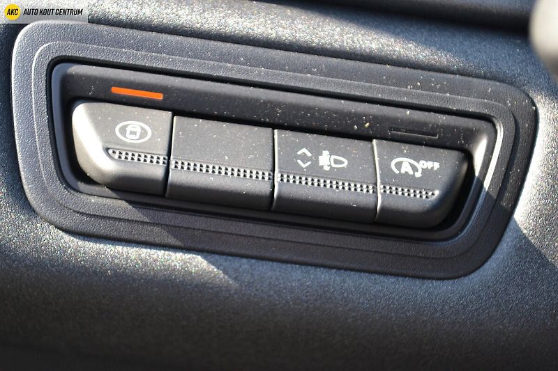 Renault Captur Techno TCe 90 - fotka 44 z 49