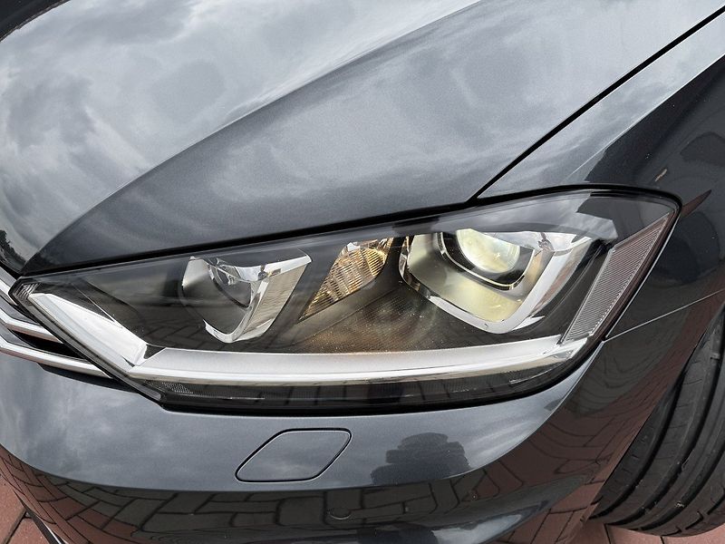 Volkswagen Golf Sportsvan (2016) 1.4TSi R-Line DSG Xenony Navi - fotka 34 z 48