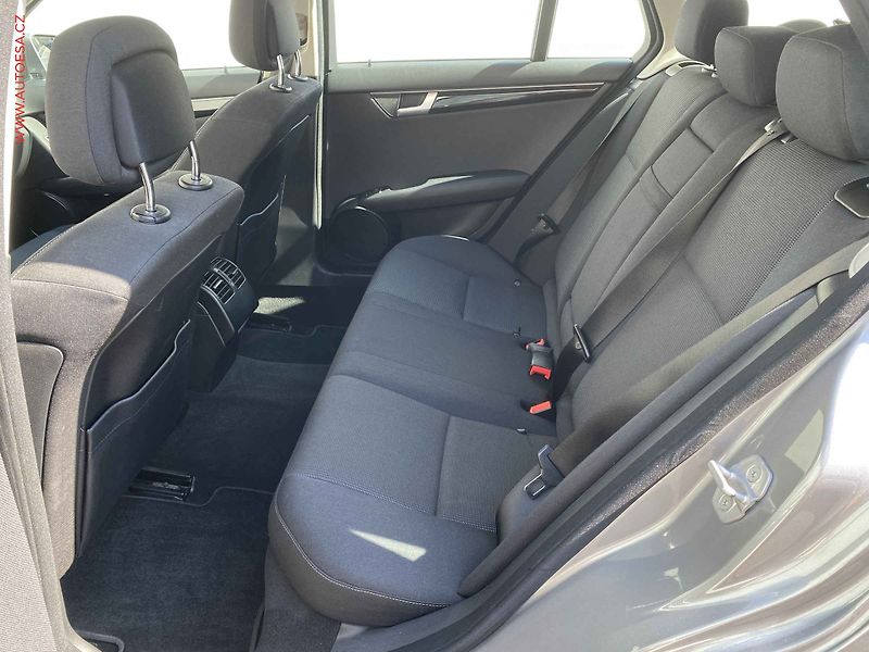 Mercedes-Benz Třídy C (2011) 2.2 CDi C200, Navi, TZ - fotka 10 z 18