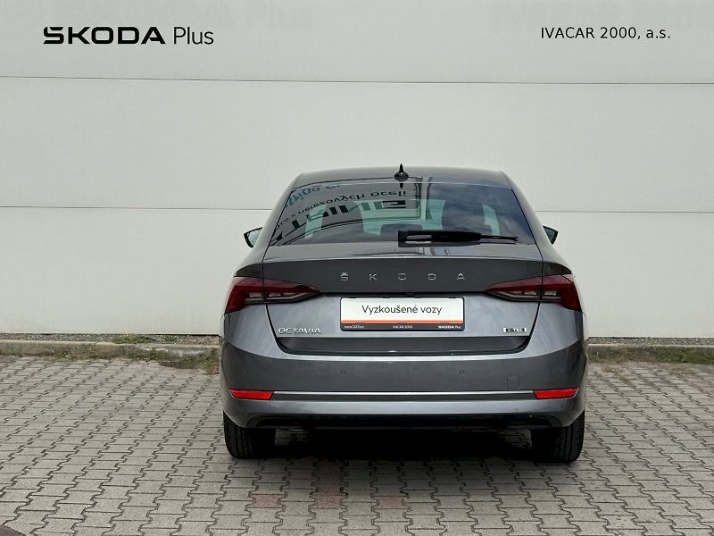 Škoda Octavia (2023) 1.5 TSI 110 kW DSG Style Plus - fotka 6 z 25