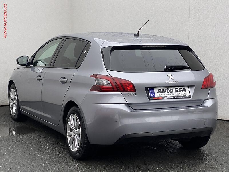 Peugeot 308 (2018) 1.2PT, Style, AT, navi - fotka 6 z 18