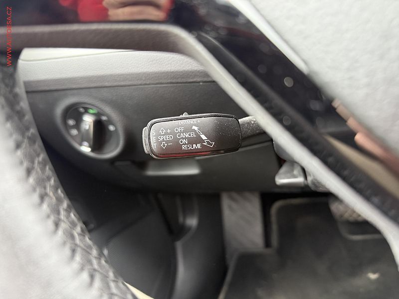 Škoda Superb (2019) 2.0 TDi, ČR, Style, DSG, LED - fotka 12 z 23