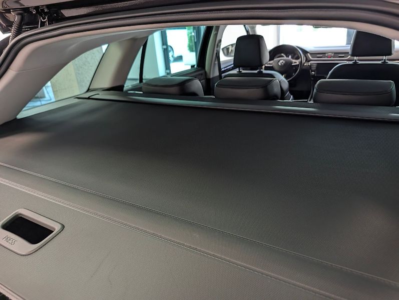 Škoda Superb 2.0 TDI Laurin&Klement 4X4 - fotka 32 z 34