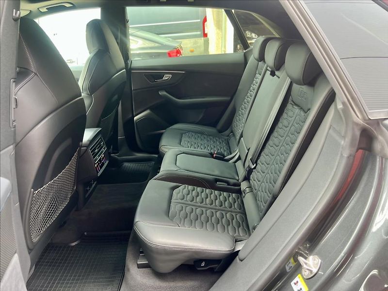 Audi RS Q8 4,0 TFSi QUATTRO MATRIX záruka - fotka 12 z 46