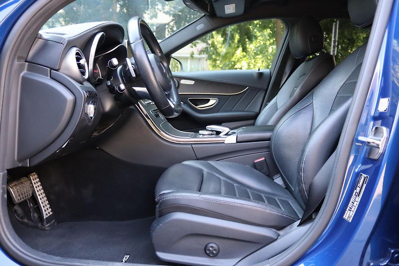 Mercedes-Benz Třídy C C 250 BLUETEC KOMBI AMG 150kW - fotka 23 z 49