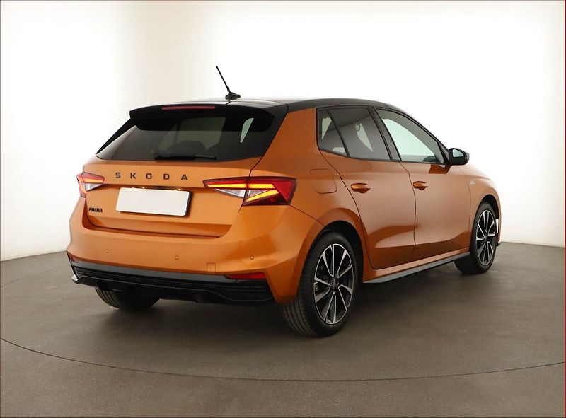 Škoda Fabia (2025) 1.0 TSI, Monte Carlo, FullLed - fotka 5 z 21