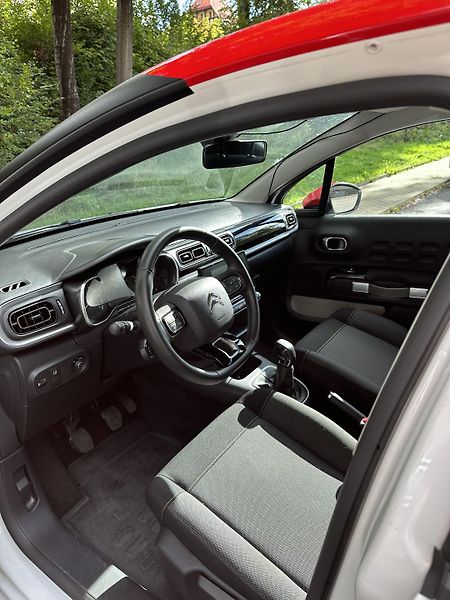 Citroën C3 (2019) Citroen C3 1.2 PureTech, Shine - fotka 10 z 16