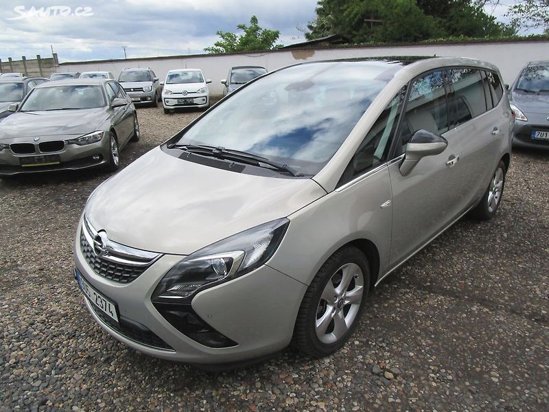 Opel Zafira 1,6D-100KW-NOVÁ STK - fotka 3 z 24