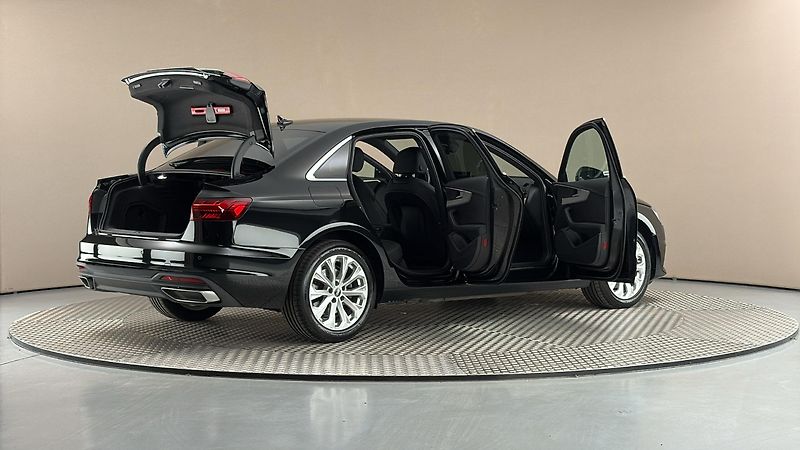 Audi A4 2.0 40TDI S Tronic Quattro - fotka 6 z 29