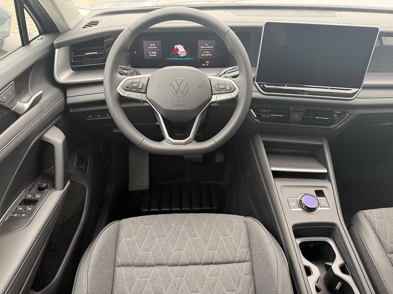 Volkswagen Tayron (2025) People 7DSG mHEV 1,5eTSi - fotka 6 z 7