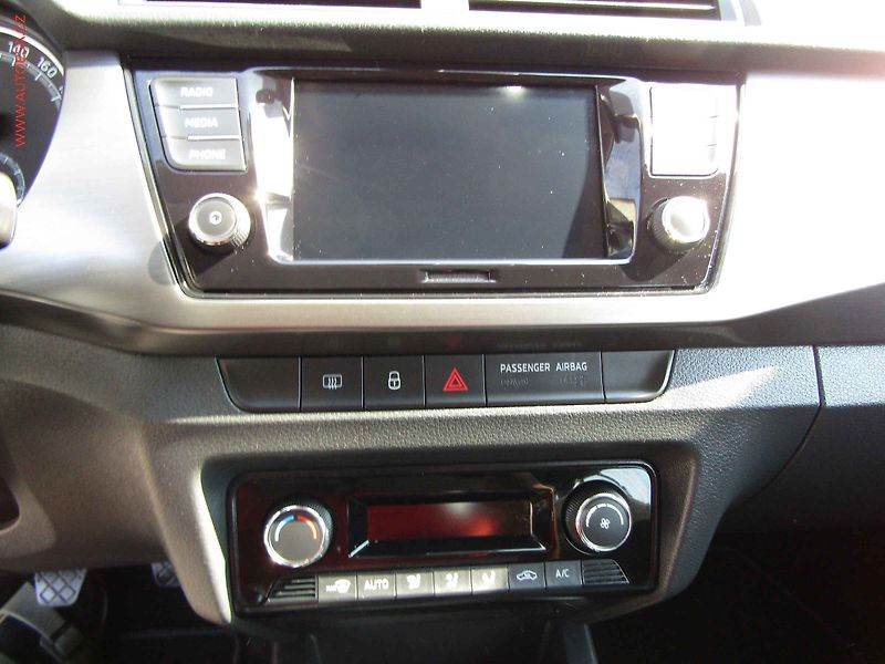 Škoda Fabia (2020) 1.0 TSi, 1.maj,ČR, Style, - fotka 12 z 21