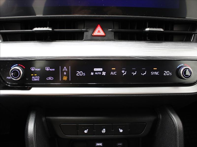 Kia Sportage 1,6 T-GDi 117kW 4x4 1.maj.ČR - fotka 20 z 24