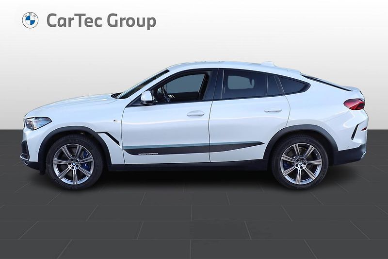 BMW X6 xDrive40d - fotka 3 z 15