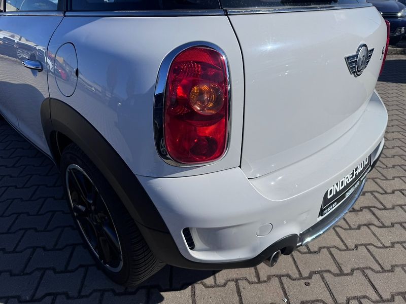 Mini Countryman (2010) ALL4 ITÁLIE 1,6 135KW TURBO - fotka 13 z 40