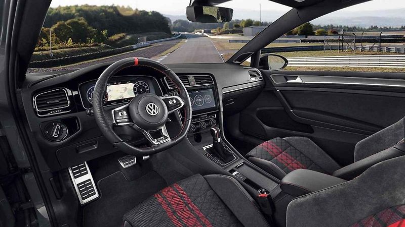 Volkswagen Golf GTI TCR (2019)