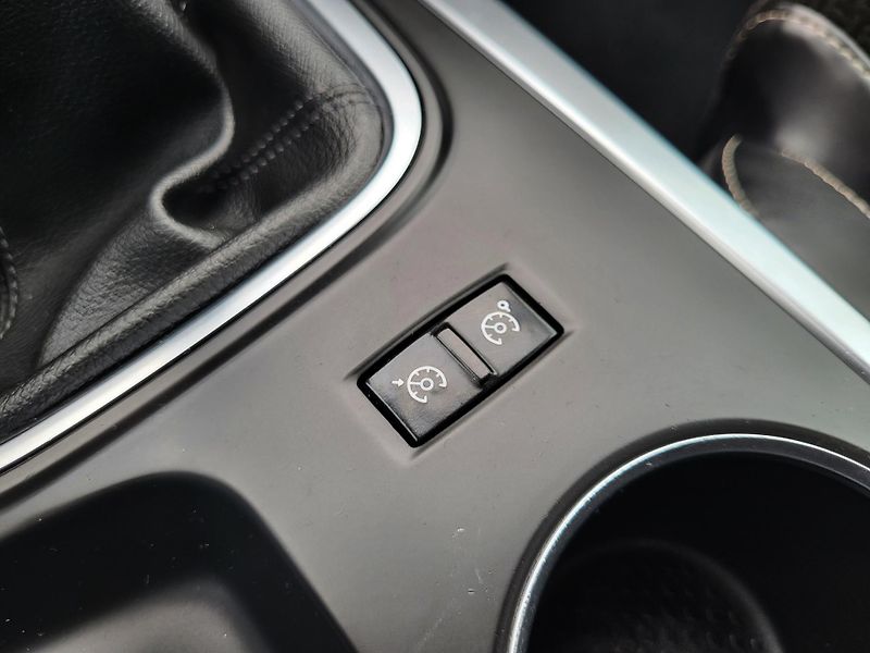 Renault Mégane 1.6 SCe 84kW R.S. LINE *ČR - fotka 22 z 48