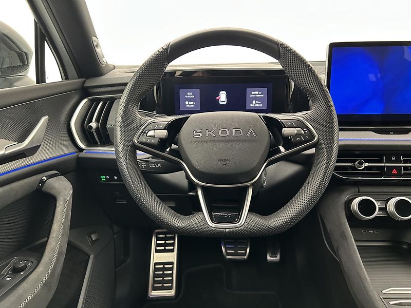 Škoda Kodiaq 2.0 TDI 4x4 SportLine - fotka 24 z 26