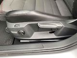 Volkswagen Golf (2017) 1.4 TGi, ČR, Highline - náhled 14