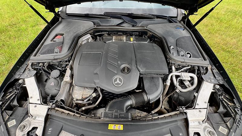 Mercedes-Benz Třídy E (2019) pravidelný servis, hezký stav - fotka 20 z 20
