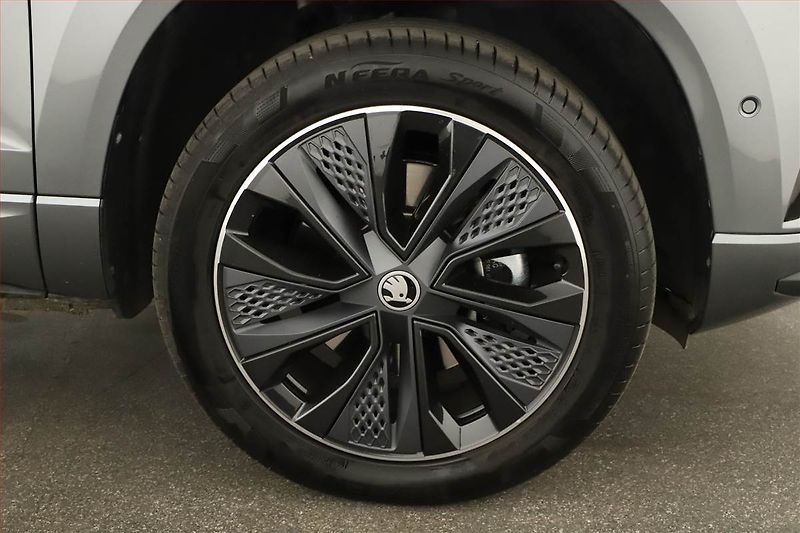 Škoda Karoq (2025) 1.5 TSI, SPORTLINE, AUTOMAT - fotka 17 z 17