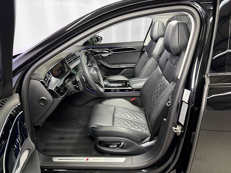 Audi S8 TFSi QUATTRO, MASÁŽE, B&O ADVA - fotka 11 z 42