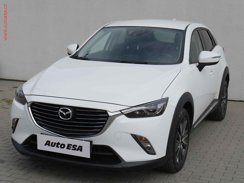 Mazda CX-3 (2016) 2.0i, ČR, Navi, park. kamera - fotka 3 z 21