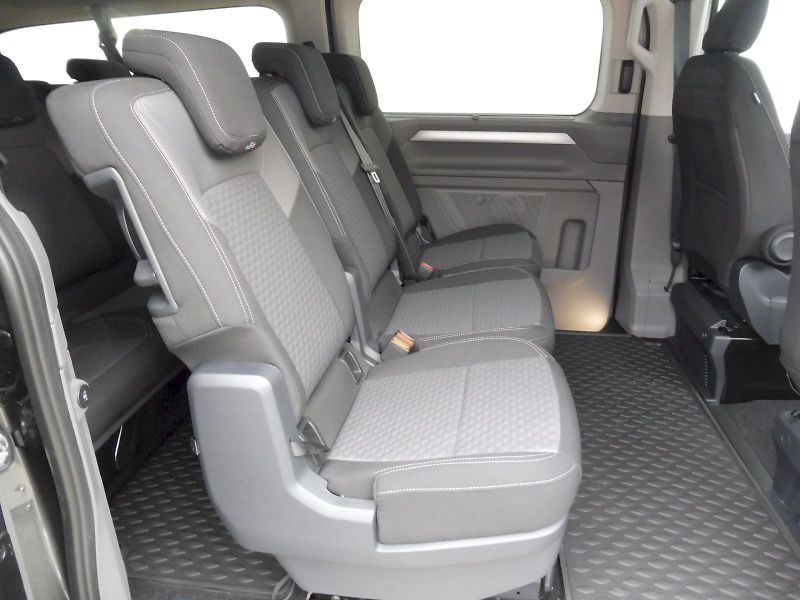 Volkswagen Caravelle (2026) Style DR 2,0 TDI 125kW 8AUT 4M - fotka 21 z 31