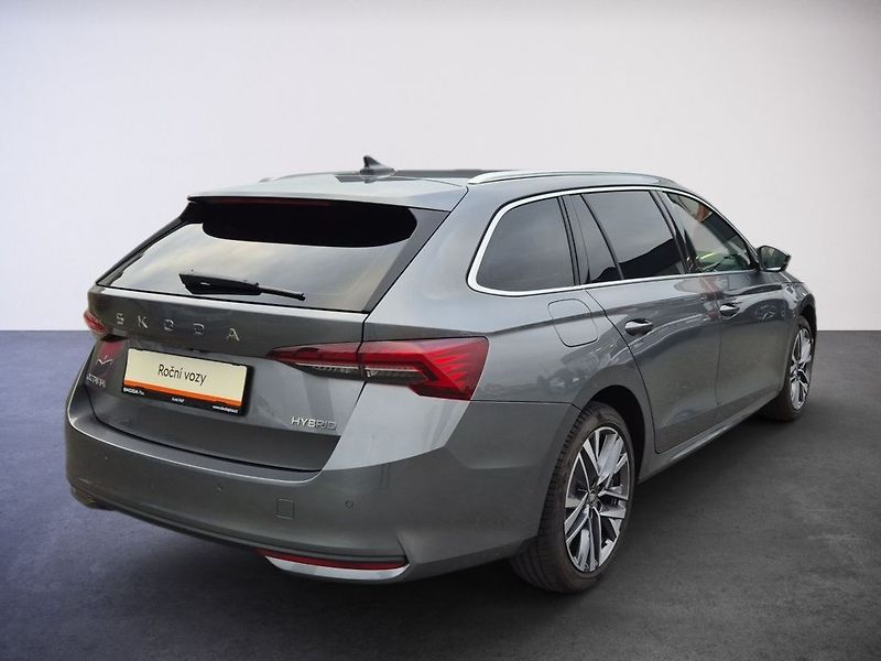 Škoda Octavia 130 let Premium 1.5 TSI 110 kW - fotka 3 z 39