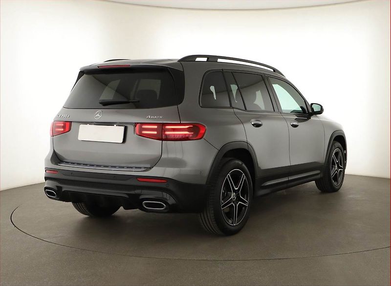 Mercedes-Benz GLB (2025) 200 d 4MATIC, AMG Line - fotka 5 z 20