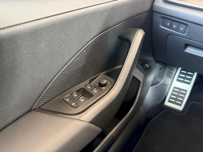 Škoda Octavia (2025) Sportline 1.5 TSI / 110 kW M6 - fotka 7 z 29