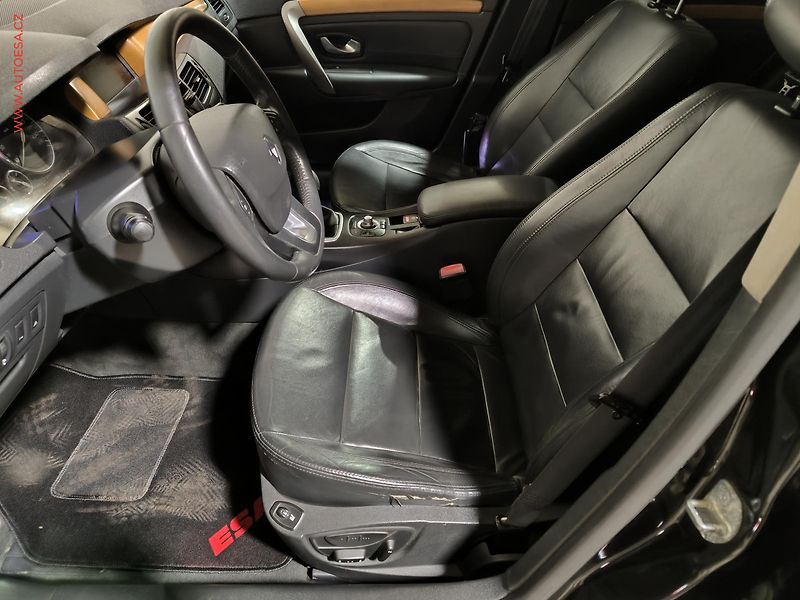 Renault Laguna (2008) 2.0 dCi, ČR, AC, TZ, kůže - fotka 9 z 16