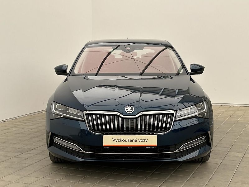 Škoda Superb 2.0 TDI L & K - fotka 4 z 34