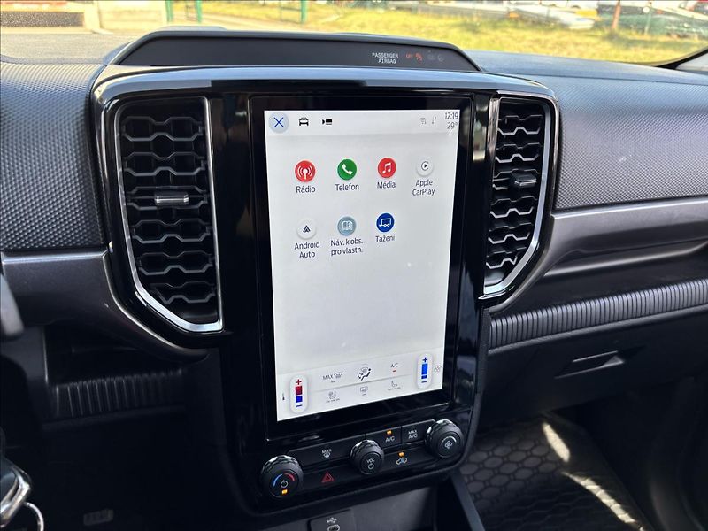 Ford Ranger 2,0 EcoBlue 125kW XLT - fotka 29 z 37