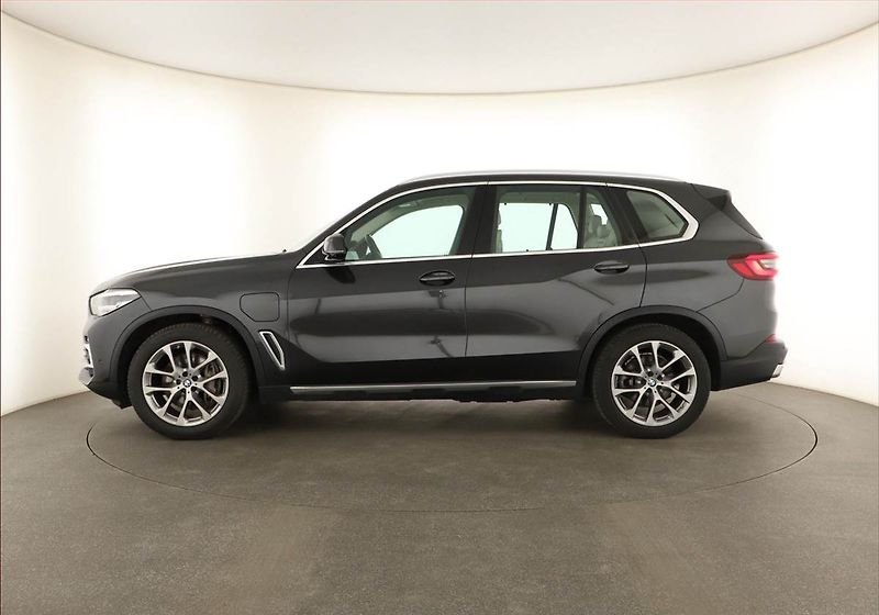 BMW X5 (2020) xDrive45e iPerf. - fotka 3 z 21