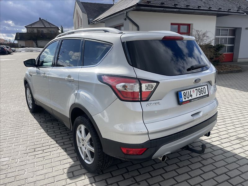 Ford Kuga 1,5 EcoBoost 110kw Tažné CZaut - fotka 3 z 30