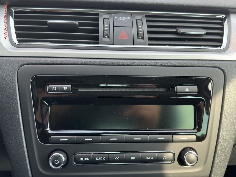Škoda Rapid (2015) 1.2TSi, STK3/28 - fotka 13 z 17
