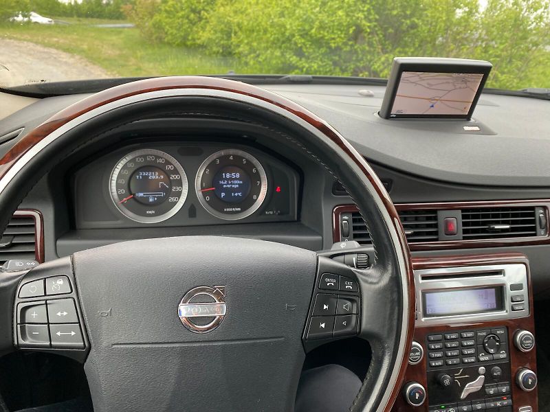 Volvo S80 (2008) Volvo S80 V8 4.4 - fotka 1 z 19