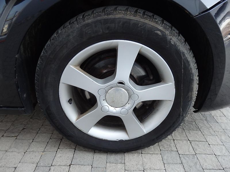 Seat Leon 1.6i 75 kW DIGI. KLIMA, LPG - fotka 12 z 14