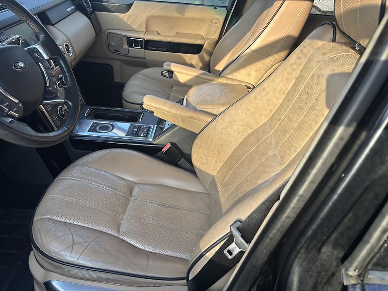 Land Rover Range Rover (2012) 4.4TD V8,  230kW, ČR - fotka 11 z 13