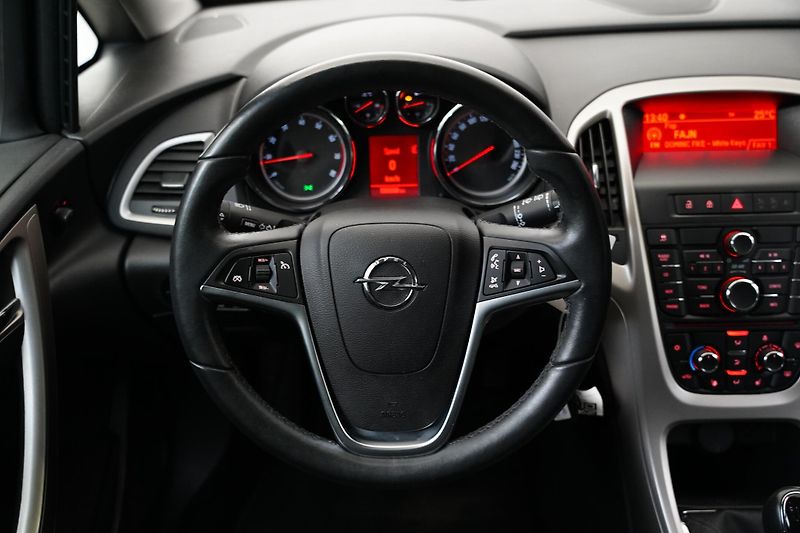 Opel Astra - fotka 16 z 22