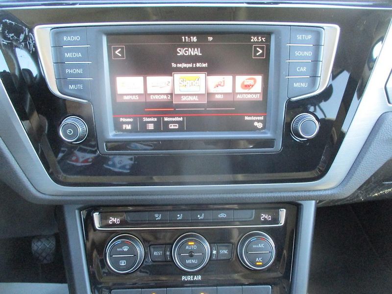 Volkswagen Touran (2016) 1.4TSi 110kW CLBMT 142tkm - fotka 18 z 47