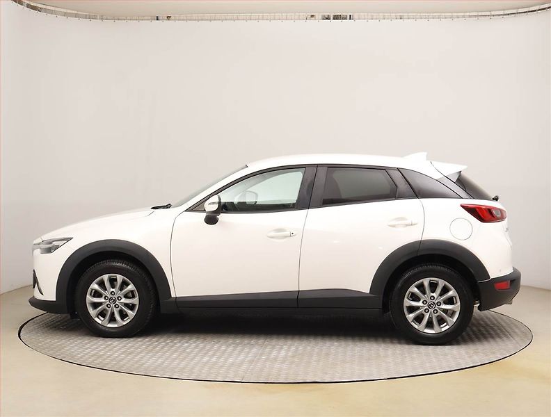 Mazda CX-3 (2016) 2.0 Skyactiv-G, Xenony - fotka 3 z 19