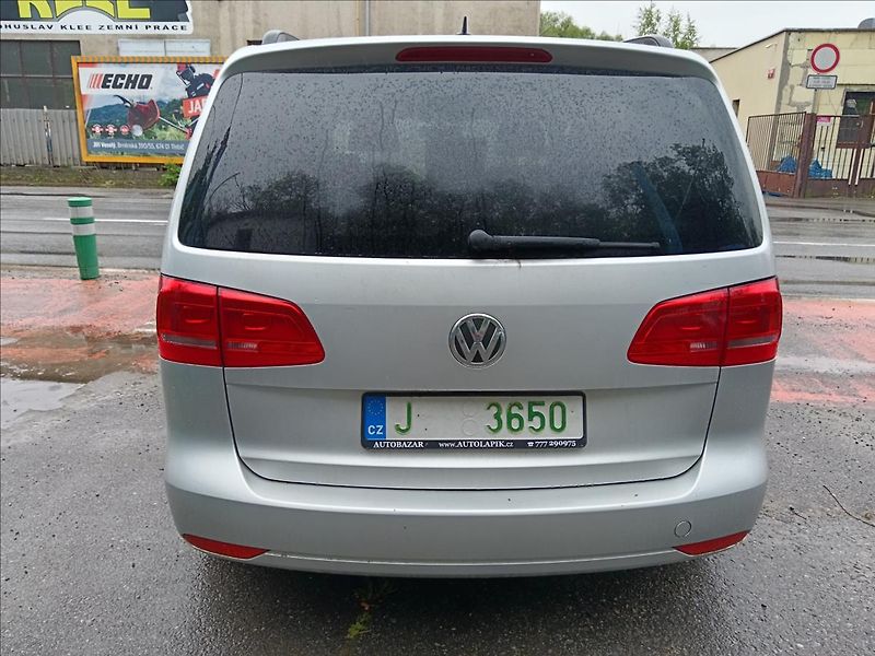 Volkswagen Touran 1,2 TSi  Comfortline - fotka 11 z 24
